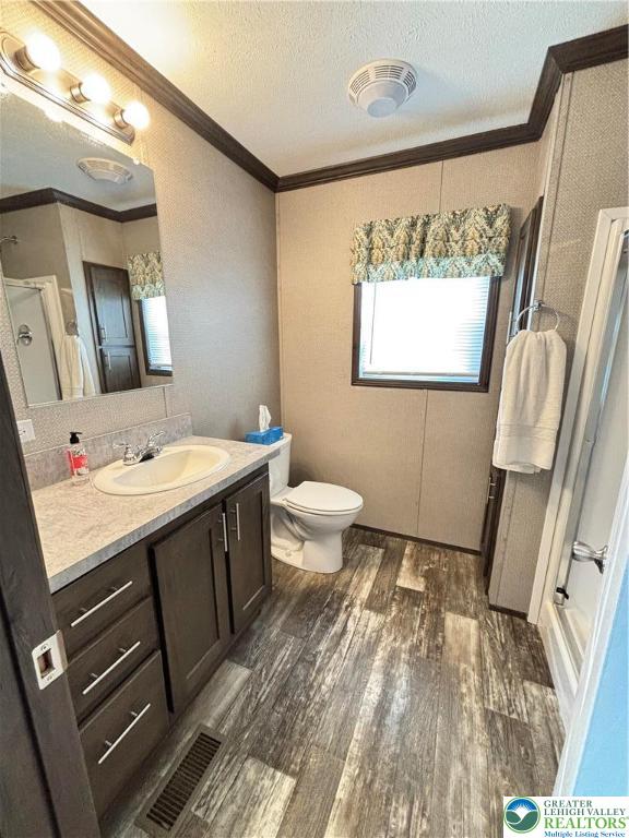 334 Old Topton Road Mertztown, PA 19539 - Photo 16 of 28 primary bathroom