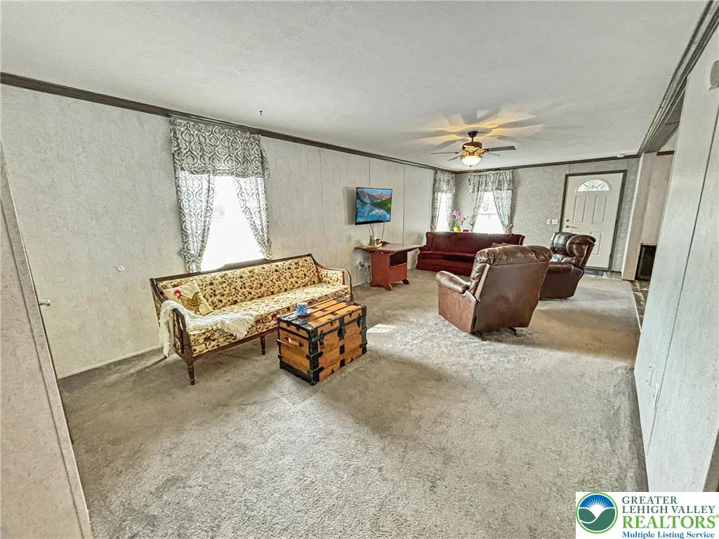 334 Old Topton Road Mertztown, PA 19539 - Photo 5 of 28 Gallery Image 5