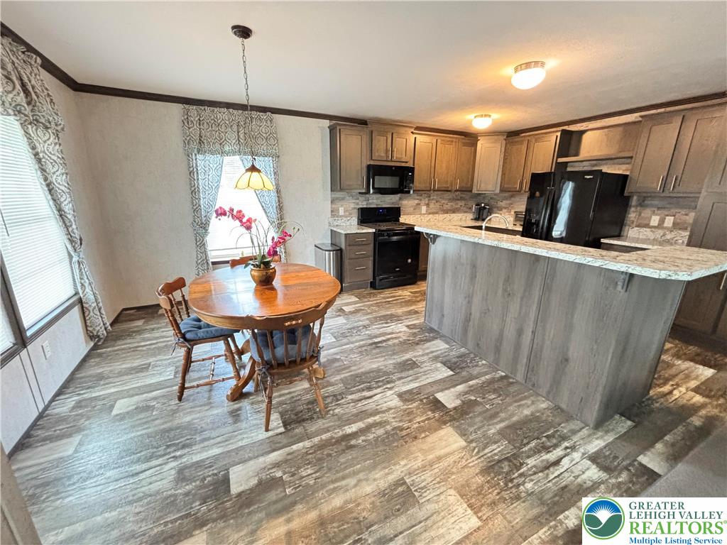 334 Old Topton Road Mertztown, PA 19539 - Photo 6 of 28 Gallery Image 6