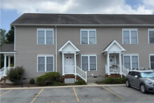 $201,400 | 15-2 Beverly Court, Unit 2, Lexington, VA 24450