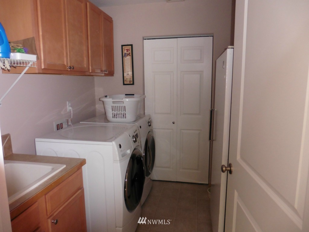 17910 Irwin Street Southwest Rochester, WA 98579 - Photo 11 of 15
