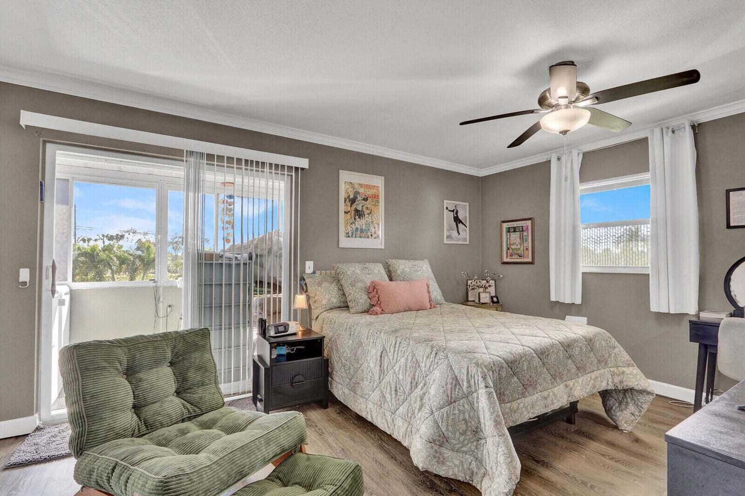 279 Flanders F Delray Beach, FL 33484 - Photo 13 of 18 Bedroom