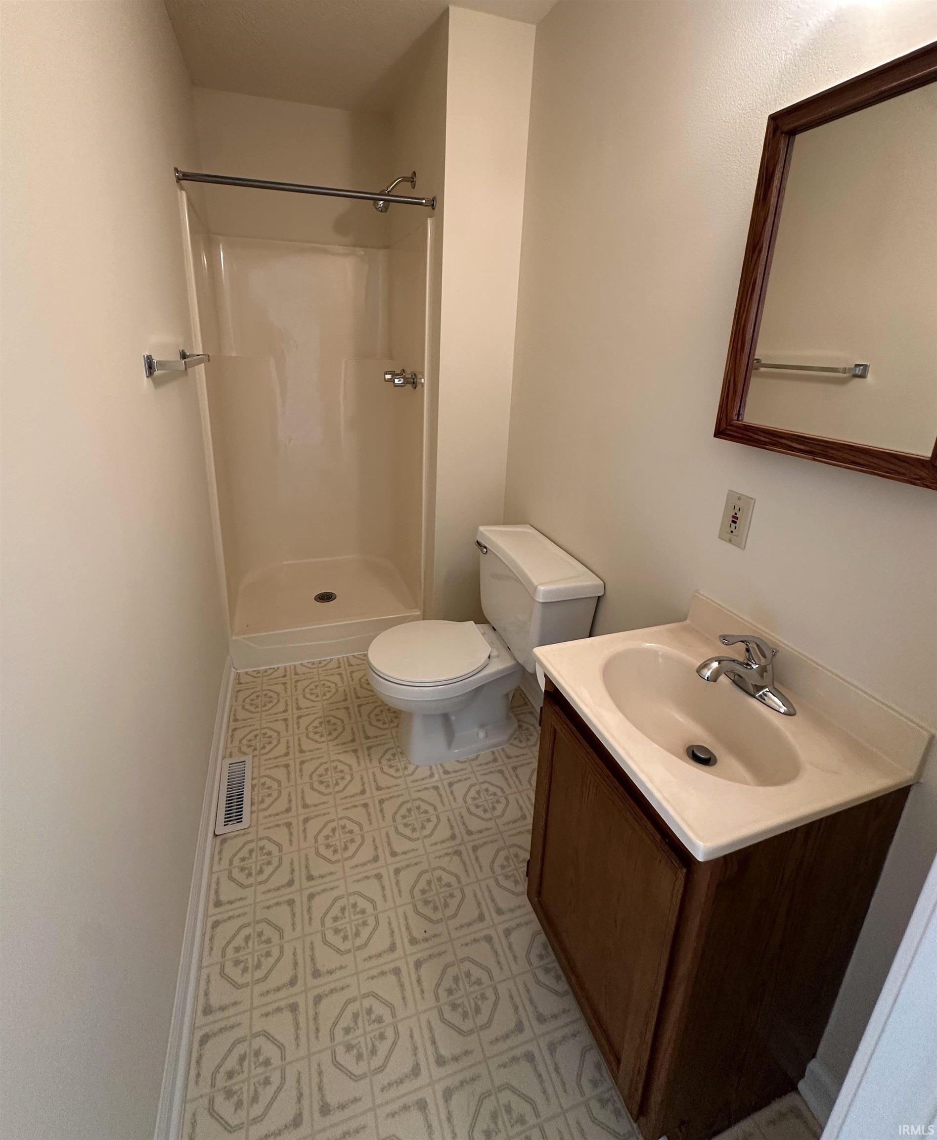980 North Logan Road Bloomington, IN 47404 - Photo 4 of 21