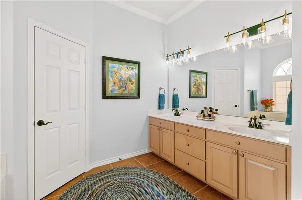 $997,500 | 20 Southpointe Circle, Rockport, TX 78382