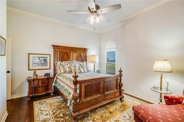 $997,500 | 20 Southpointe Circle, Rockport, TX 78382
