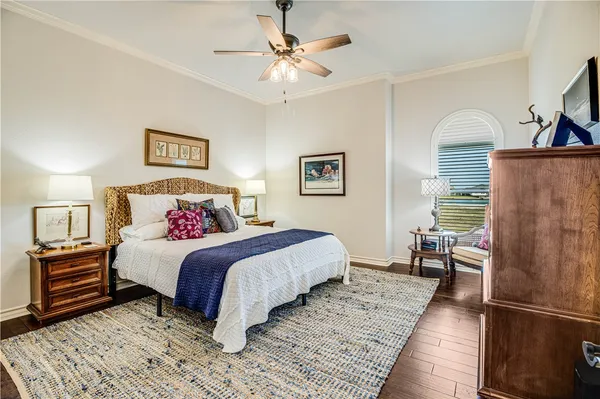 $997,500 | 20 Southpointe Circle, Rockport, TX 78382