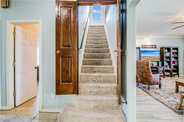 $997,500 | 20 Southpointe Circle, Rockport, TX 78382