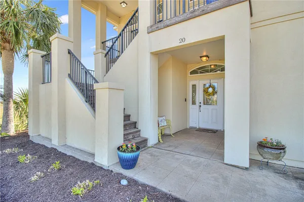 $997,500 | 20 Southpointe Circle, Rockport, TX 78382