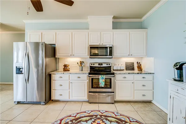 $997,500 | 20 Southpointe Circle, Rockport, TX 78382