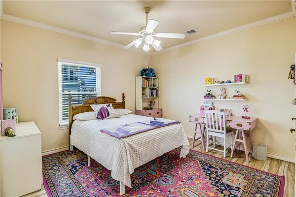 $997,500 | 20 Southpointe Circle, Rockport, TX 78382