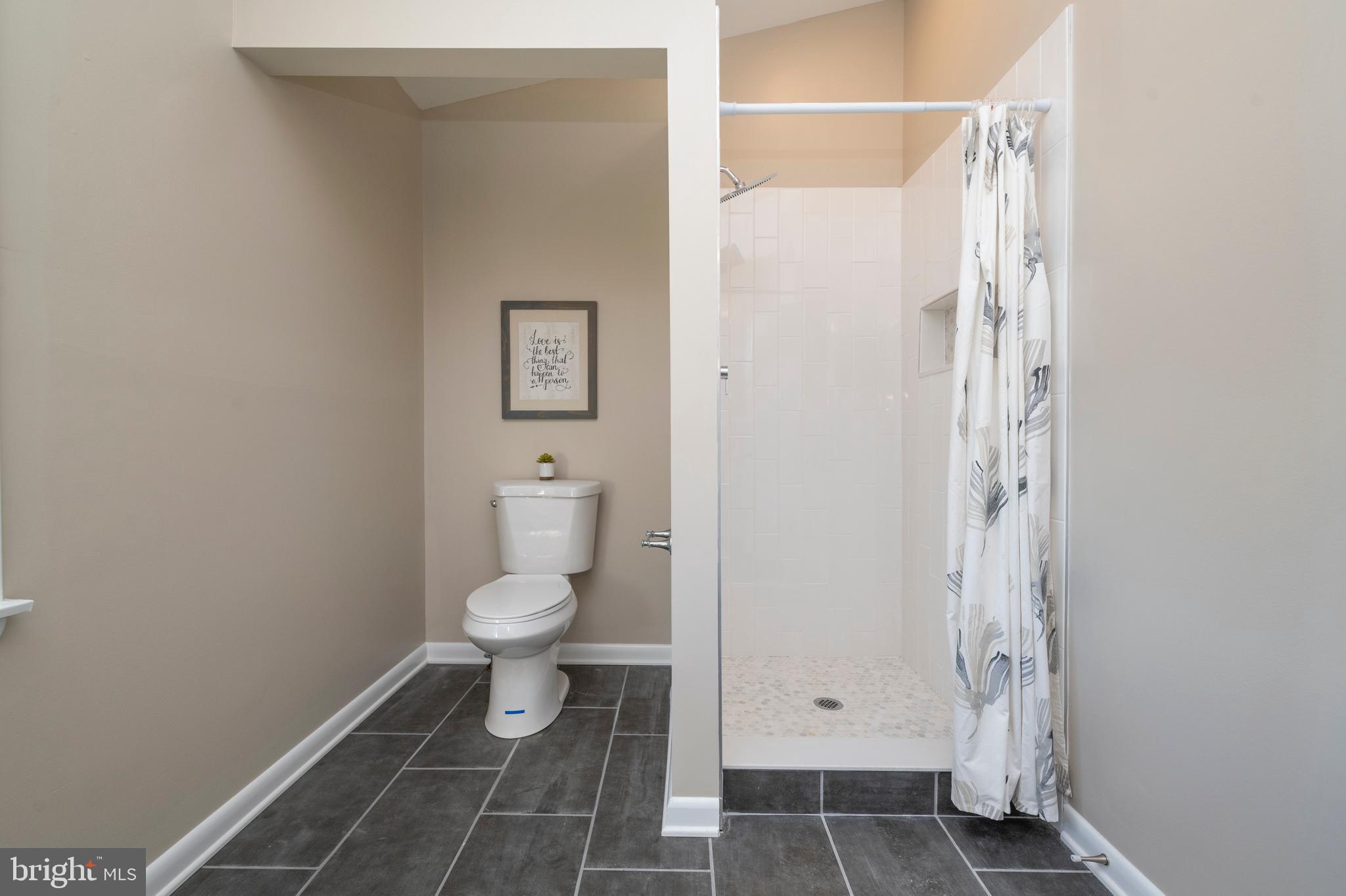 1802 Dunwoody Road Baltimore, MD 21234 - Photo 25 of 62 Master bath