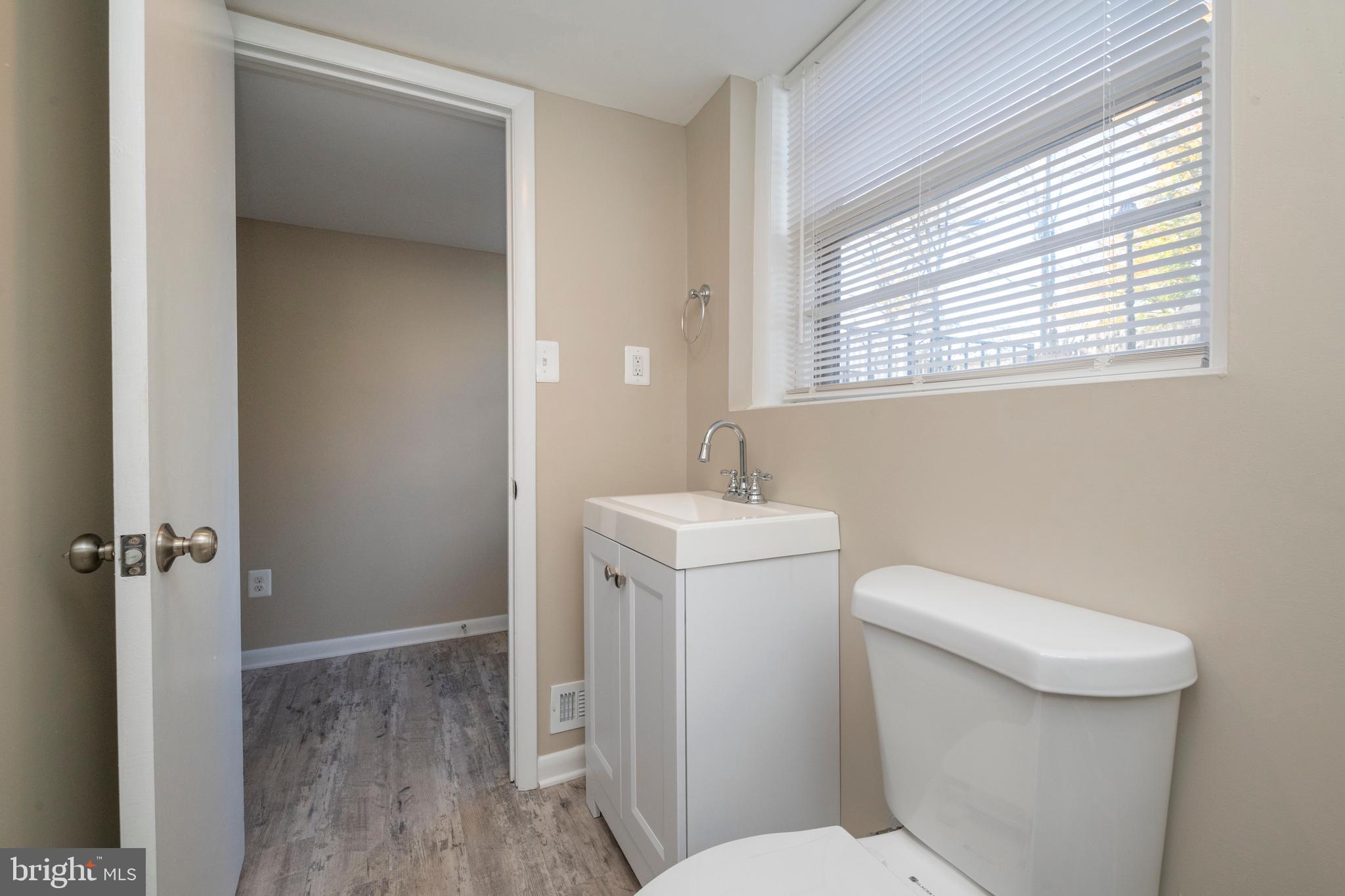 1802 Dunwoody Road Baltimore, MD 21234 - Photo 36 of 62 Half bath lower level