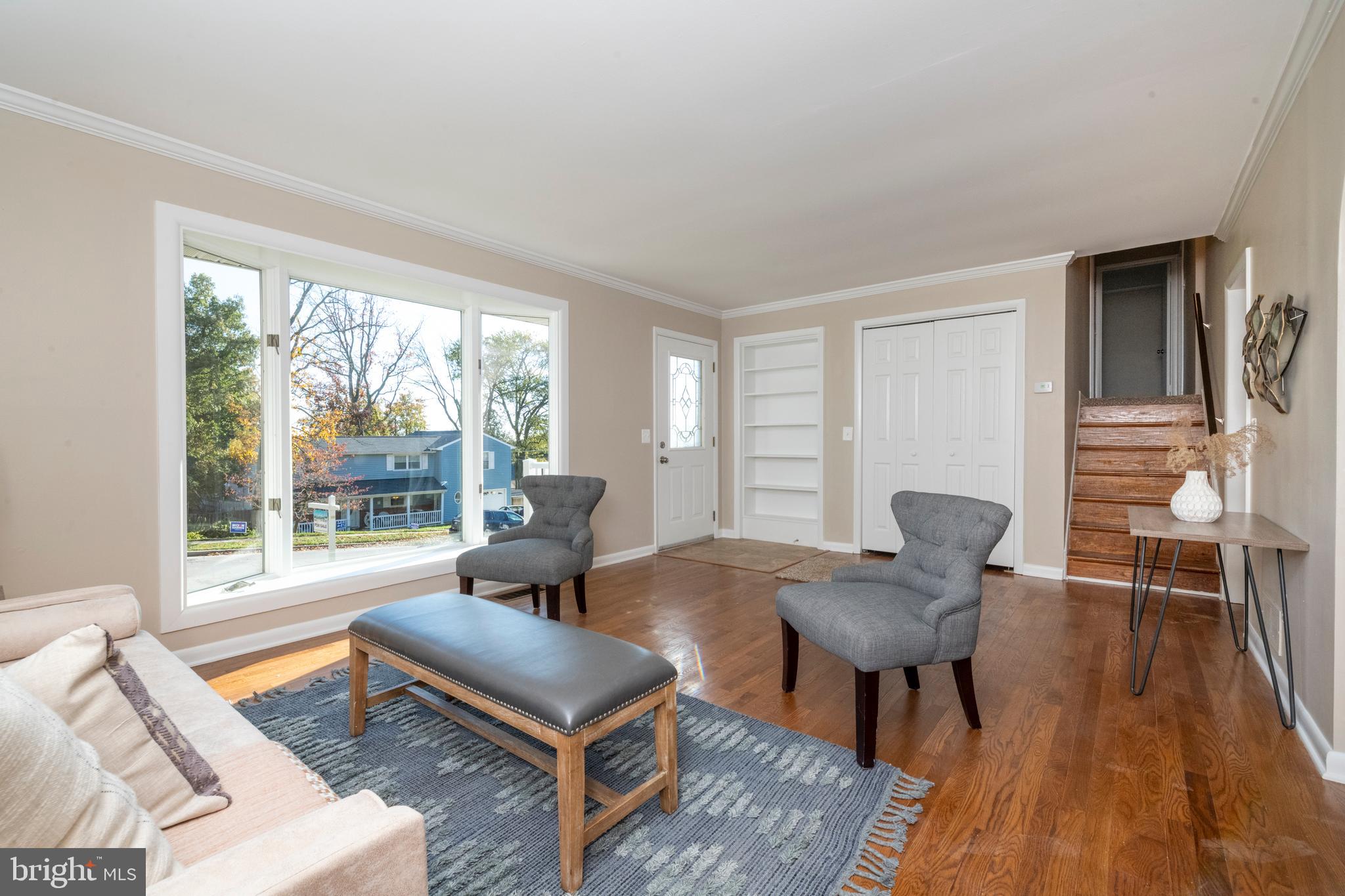 1802 Dunwoody Road Baltimore, MD 21234 - Photo 7 of 62 Lots of light from bay window