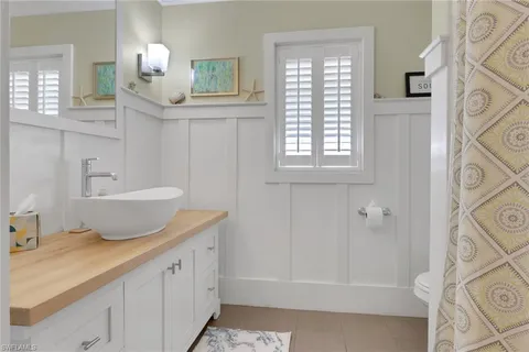 $725,000 | 5810 Lancewood Way, Naples, FL 34116