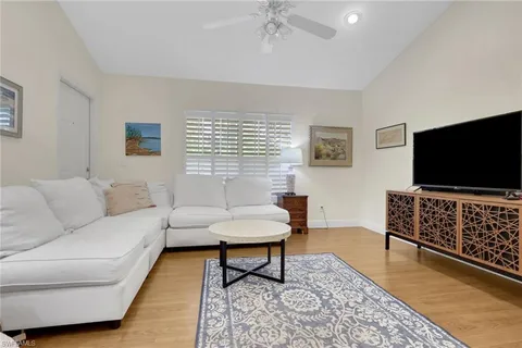 $725,000 | 5810 Lancewood Way, Naples, FL 34116