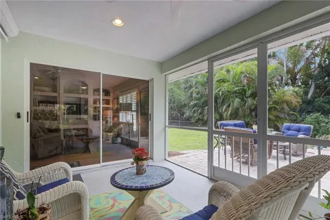 $725,000 | 5810 Lancewood Way, Naples, FL 34116