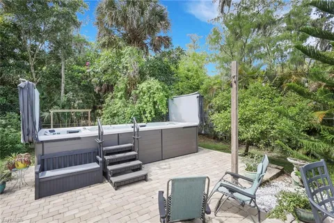 $725,000 | 5810 Lancewood Way, Naples, FL 34116
