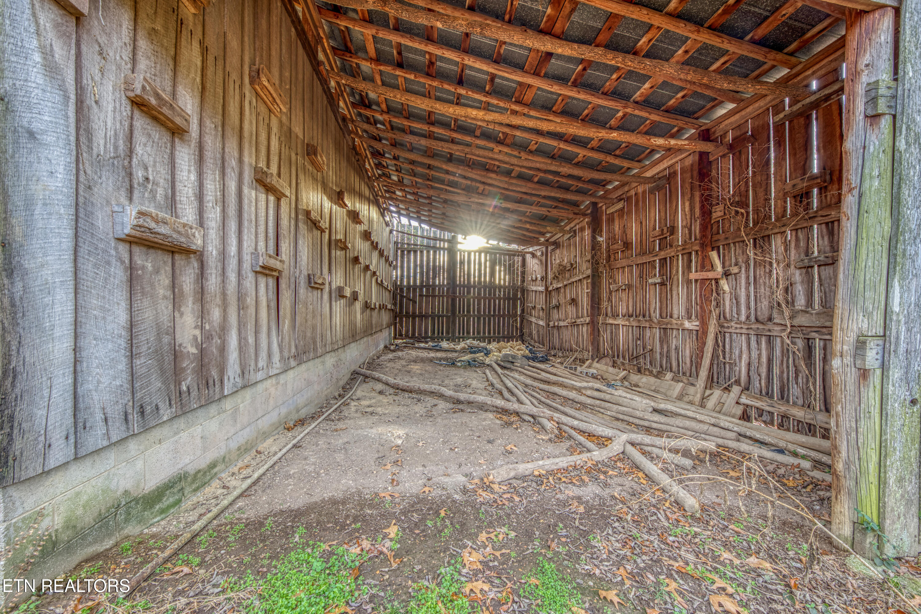 2415 Riddle Road New Market, TN 37820 - Photo 32 of 41 0H3A1406_91