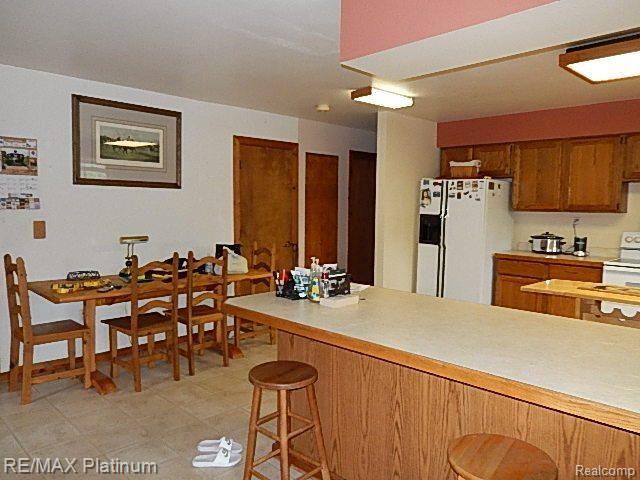 5309 Green Road Fenton, MI 48430 - Photo 23 of 35 23.jpg