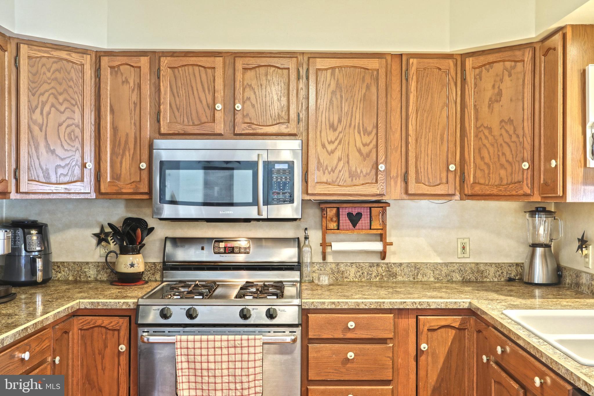 2114 Huntington Road Dover, PA 17315 - Photo 14 of 45 Gallery Image 14