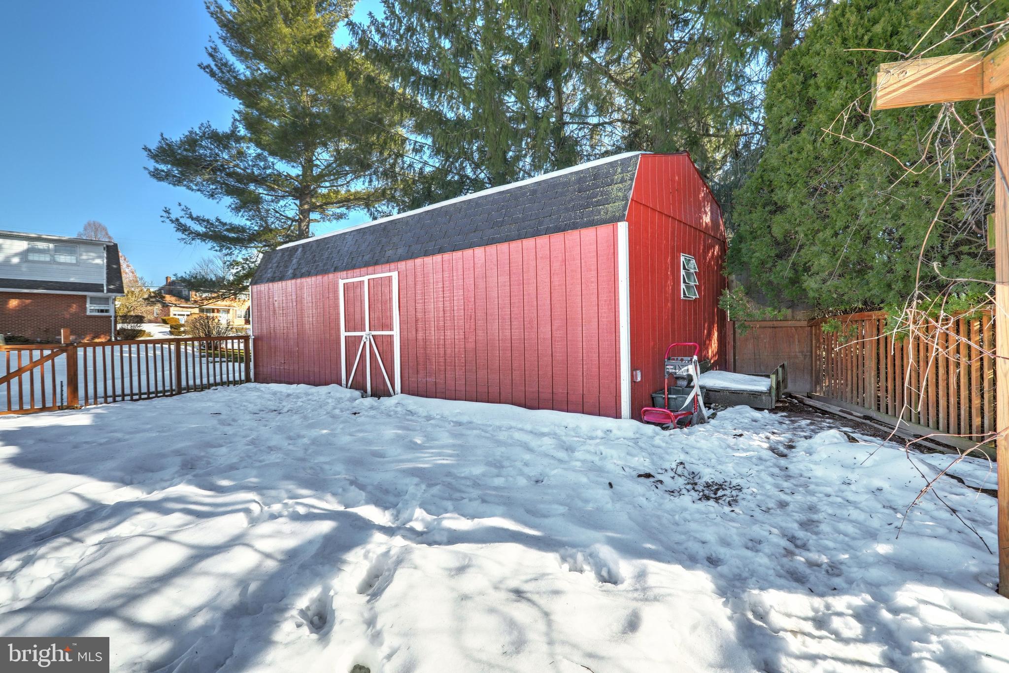 2114 Huntington Road Dover, PA 17315 - Photo 4 of 45 Gallery Image 4