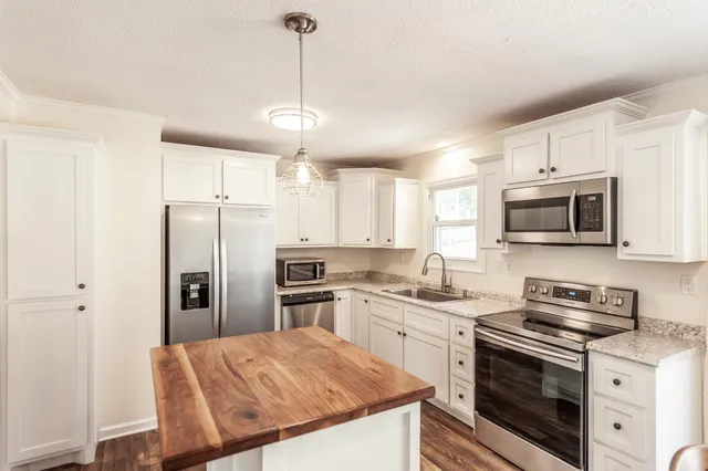 $264,900 | 1711 Woodside Drive, Springfield, TN 37172