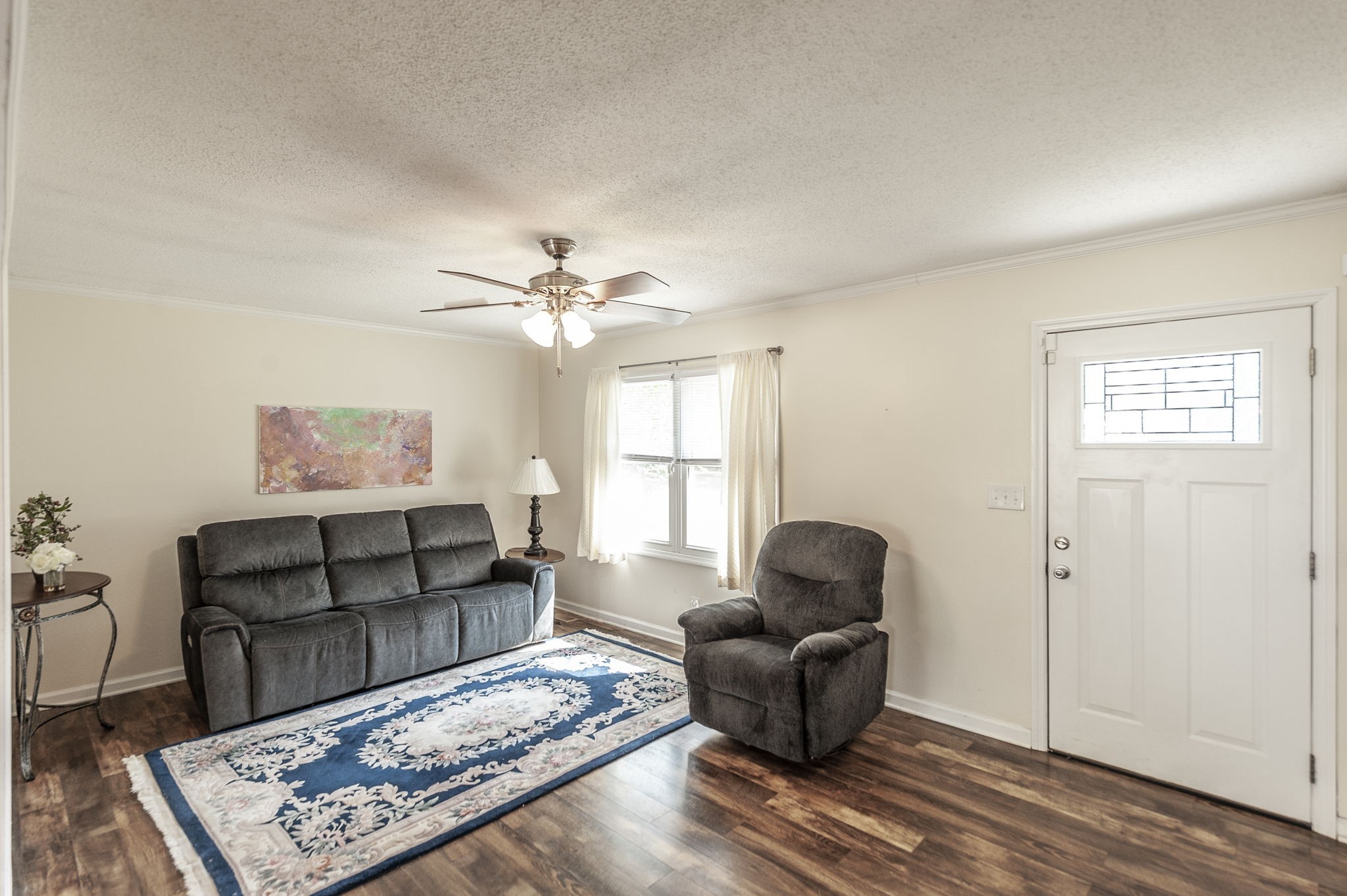 1711 Woodside Drive Springfield, TN 37172 - Photo 6 of 20 a living room with furniture and a window