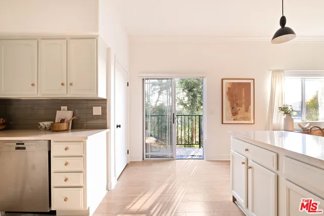 $1,175,000 | 1650 Micheltorena Street, Unit C, Los Angeles, CA 90026