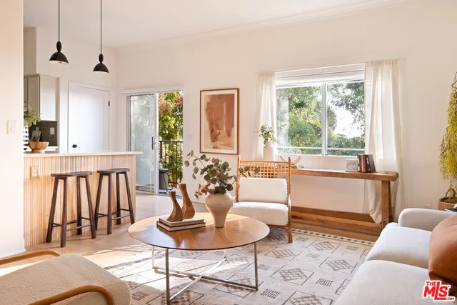 $1,175,000 | 1650 Micheltorena Street, Unit C, Los Angeles, CA 90026