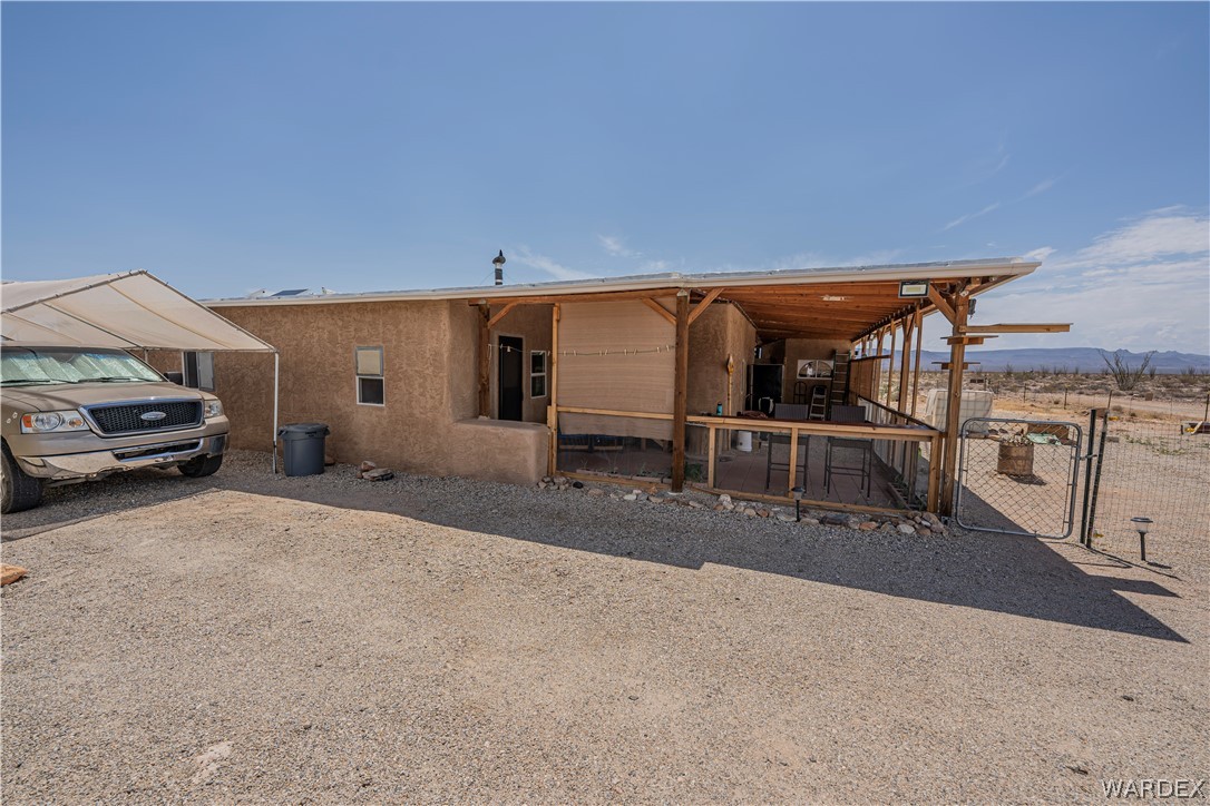 2620 Voss Road Yucca, AZ 86438 - Photo 32 of 40 a view of a car garage