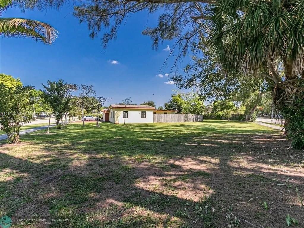 115 Marion Road West Park, FL 33023 - Photo 5 of 11 Gallery Image 5