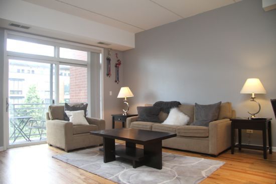 657 West Fulton Street, Unit 311 Chicago, IL 60661 - Photo 2 of 10