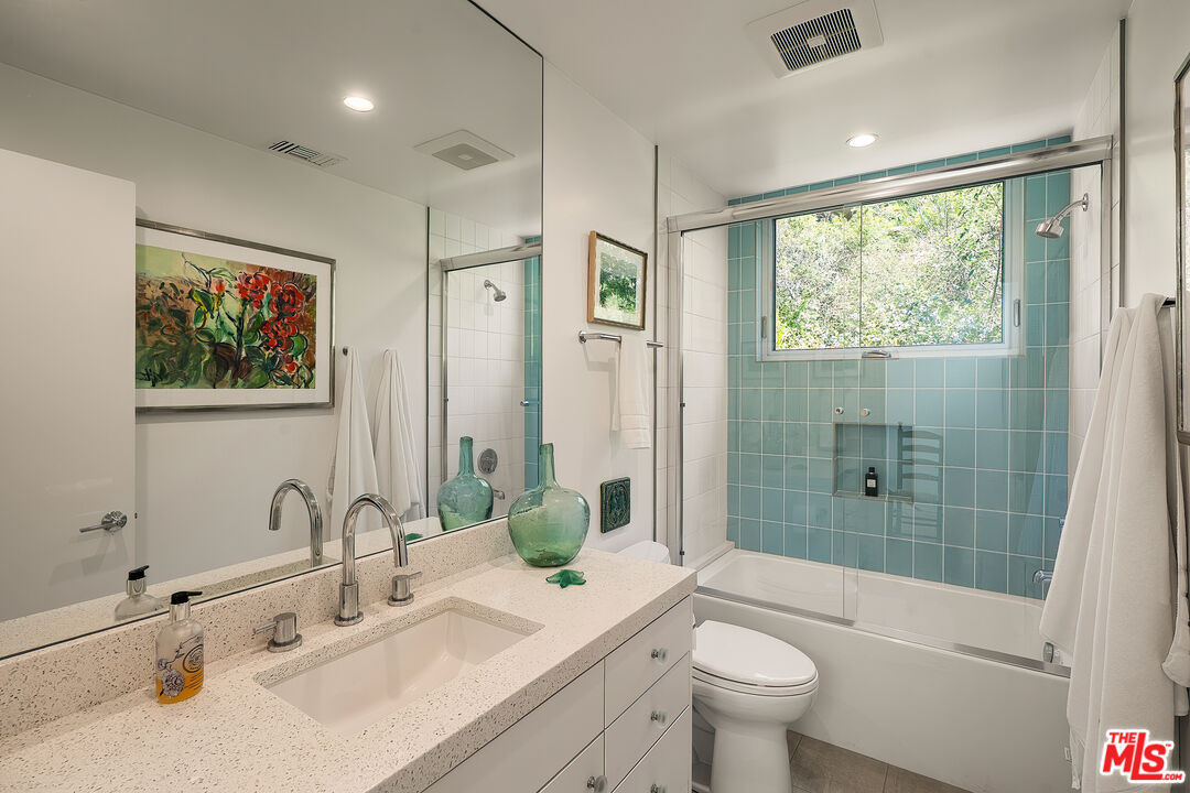 13611 Bayliss Road Los Angeles, CA 90049 - Photo 44 of 57