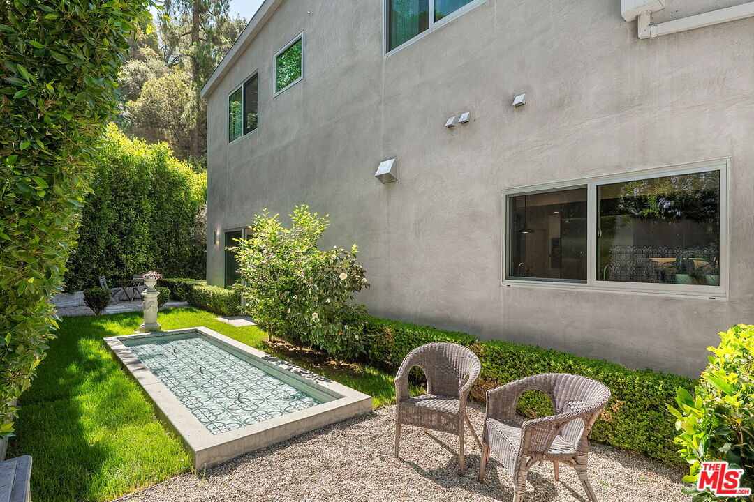13611 Bayliss Road Los Angeles, CA 90049 - Photo 50 of 57