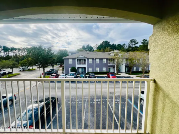 $1,375 | 7920 Merrill Road, Unit 709, Jacksonville, FL 32277