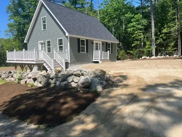 $519,000 | Colonial Circle, Harrison, ME 04040