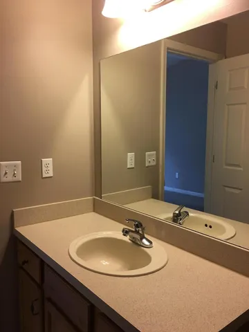 $1,850 | 20209 Chesapeake Circle, Walled Lake, MI 48390