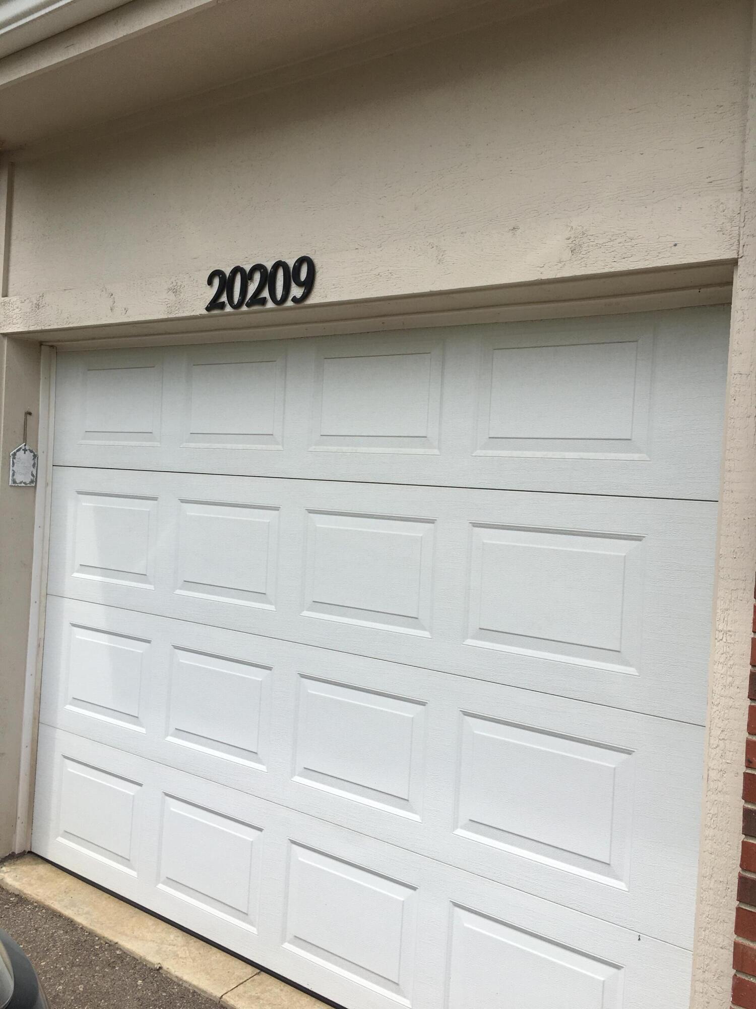 20209 Chesapeake Circle Walled Lake, MI 48390 - Photo 42 of 48 IMG_2718