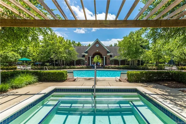 $1,850 | 20209 Chesapeake Circle, Walled Lake, MI 48390