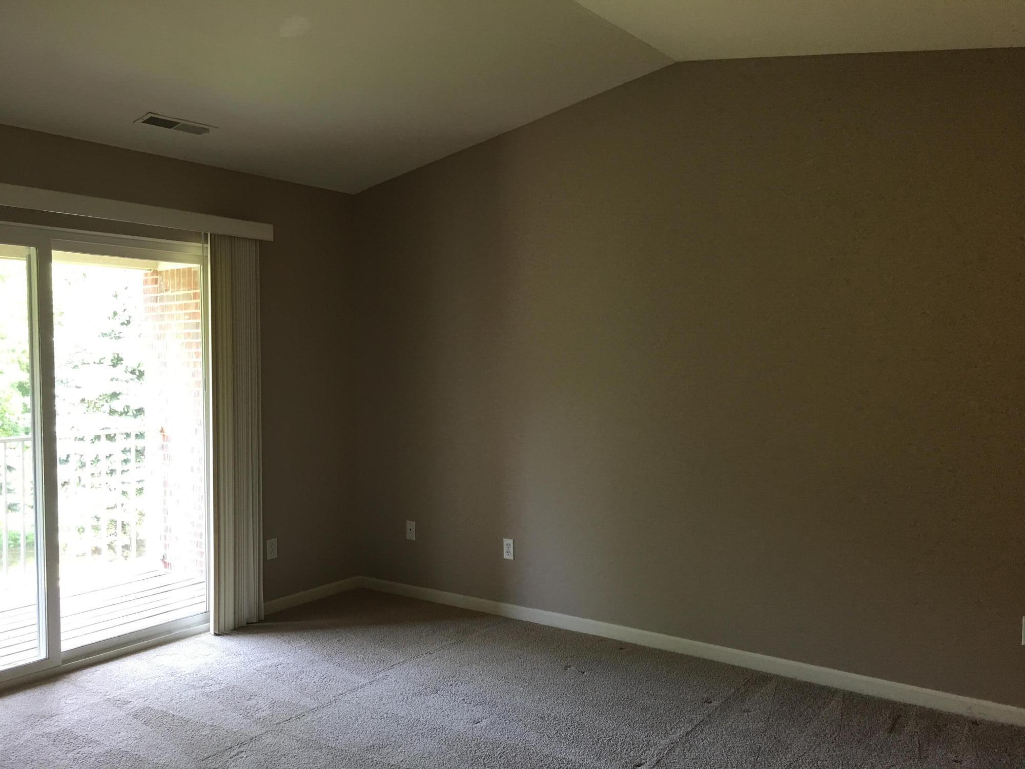 20209 Chesapeake Circle Walled Lake, MI 48390 - Photo 5 of 48 IMG_2670