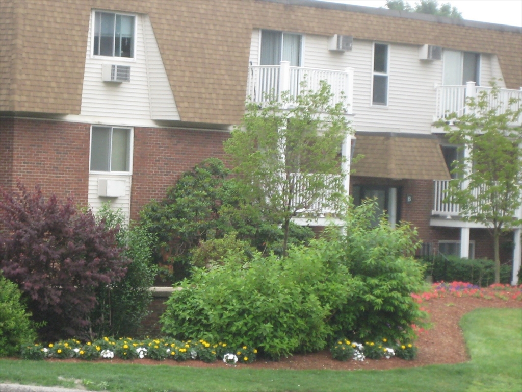 135 East Main Street, Unit R10 Westborough, MA 01581 - Photo 1 of 18 Gallery Image 1