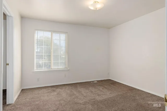 $285,000 | 75 East King Street, Meridian, ID 83642