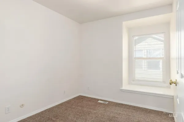 $285,000 | 75 East King Street, Meridian, ID 83642