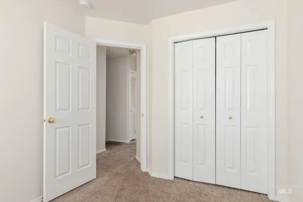 $285,000 | 75 East King Street, Meridian, ID 83642
