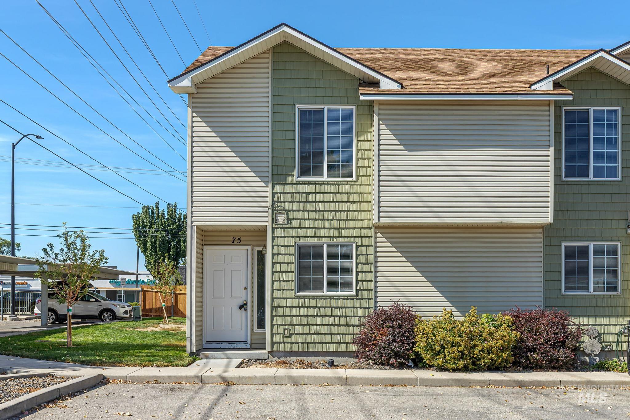 75 East King Street Meridian, ID 83642 - Photo 2 of 24