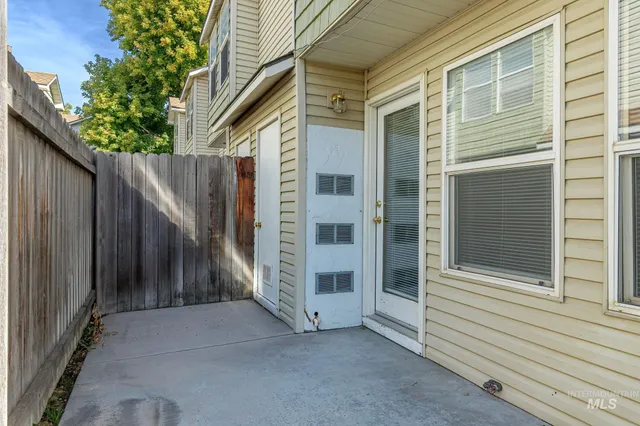 $285,000 | 75 East King Street, Meridian, ID 83642