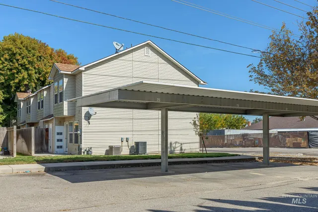 $285,000 | 75 East King Street, Meridian, ID 83642