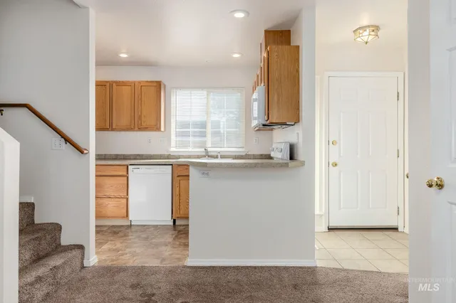 $285,000 | 75 East King Street, Meridian, ID 83642