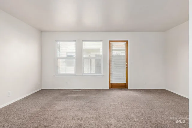 $285,000 | 75 East King Street, Meridian, ID 83642