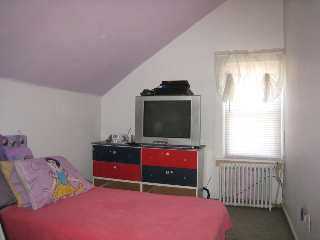 139 Grant Street Fall River, MA 02721 - Photo 10 of 12 Gallery Image 10